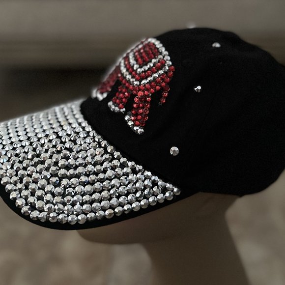 Elephant Black Cap - Picture 2 of 3